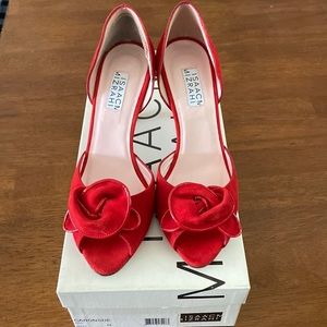 Isaac Mizrahi D’Orsay Suede pumps Caronsde peep toe